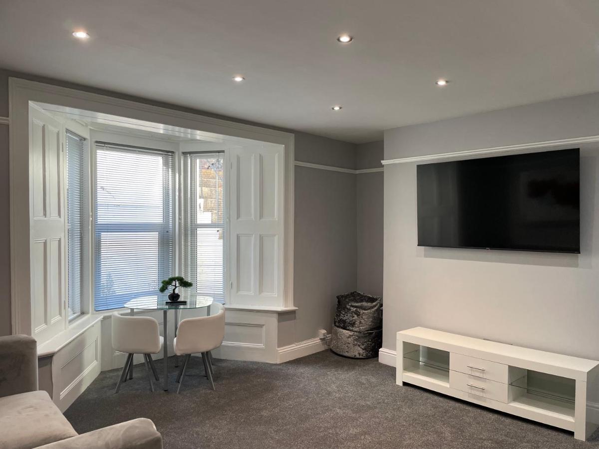 Large 1 Bedroom Flat With Private Parking Apartamento Plymouth